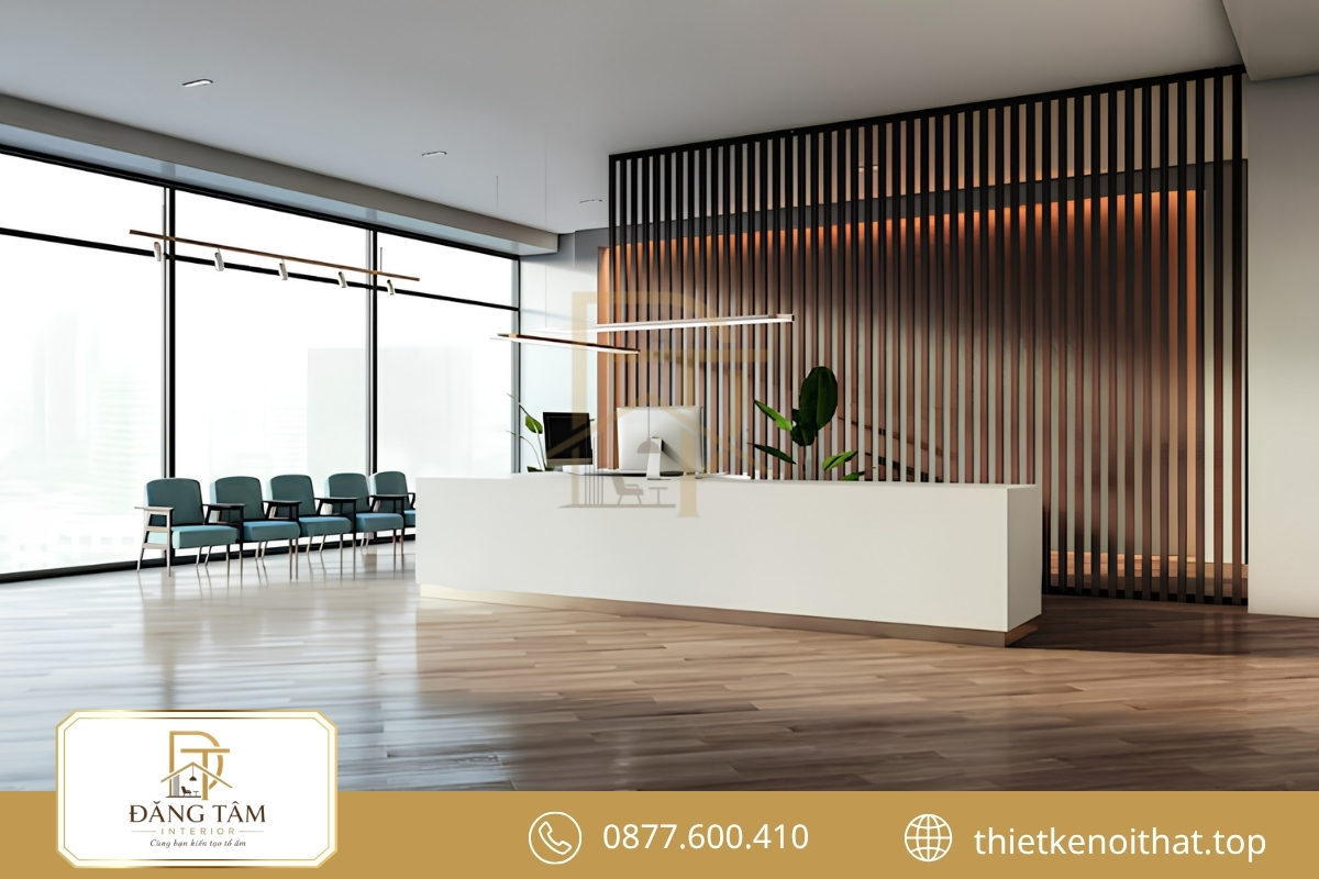 Bố trí quầy lễ tân thuận tiện cho nhân viên thao tác hằng ngày