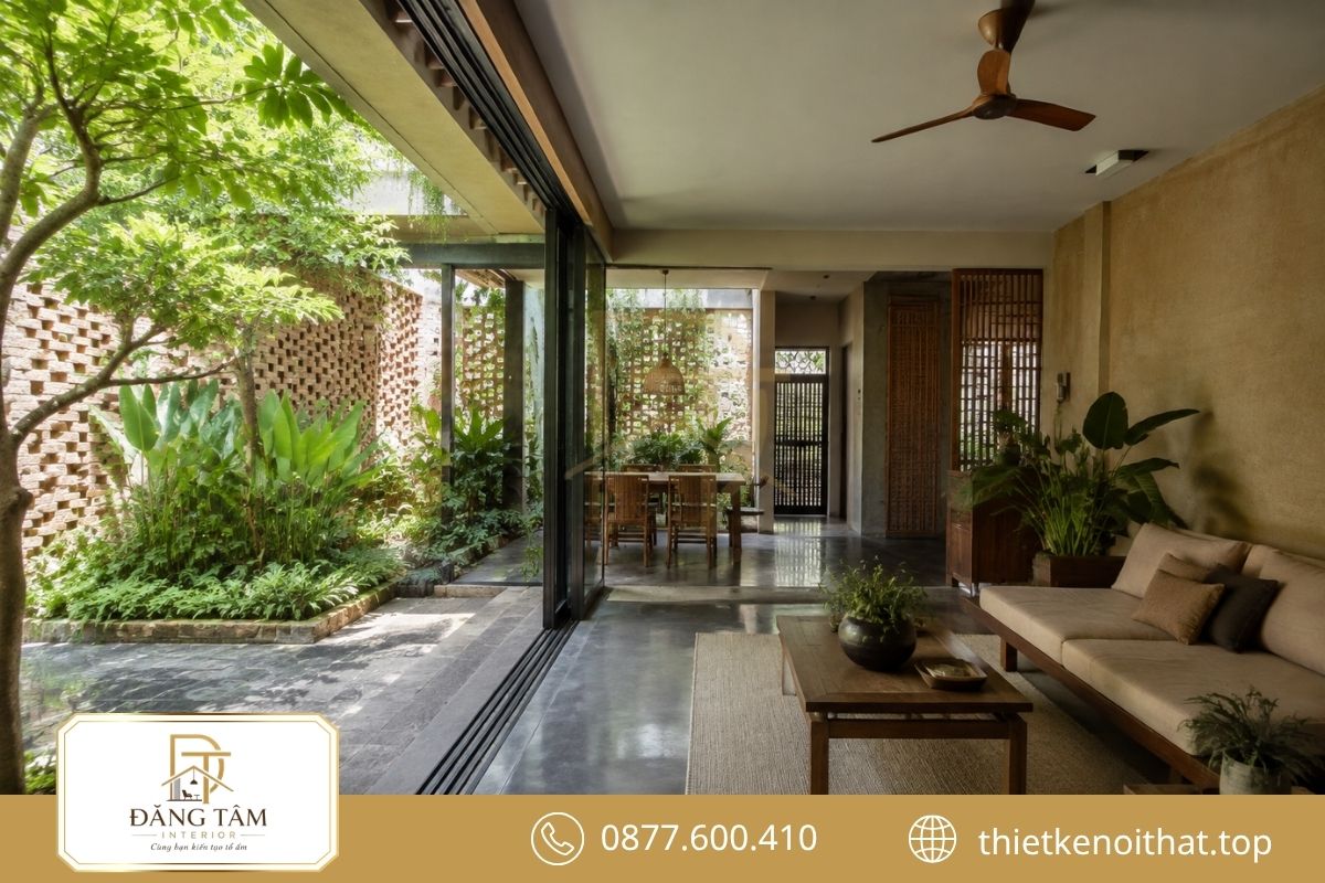 Sân vườn xanh giúp cải tạo nhà ống 1 tầng gần gũi hơn