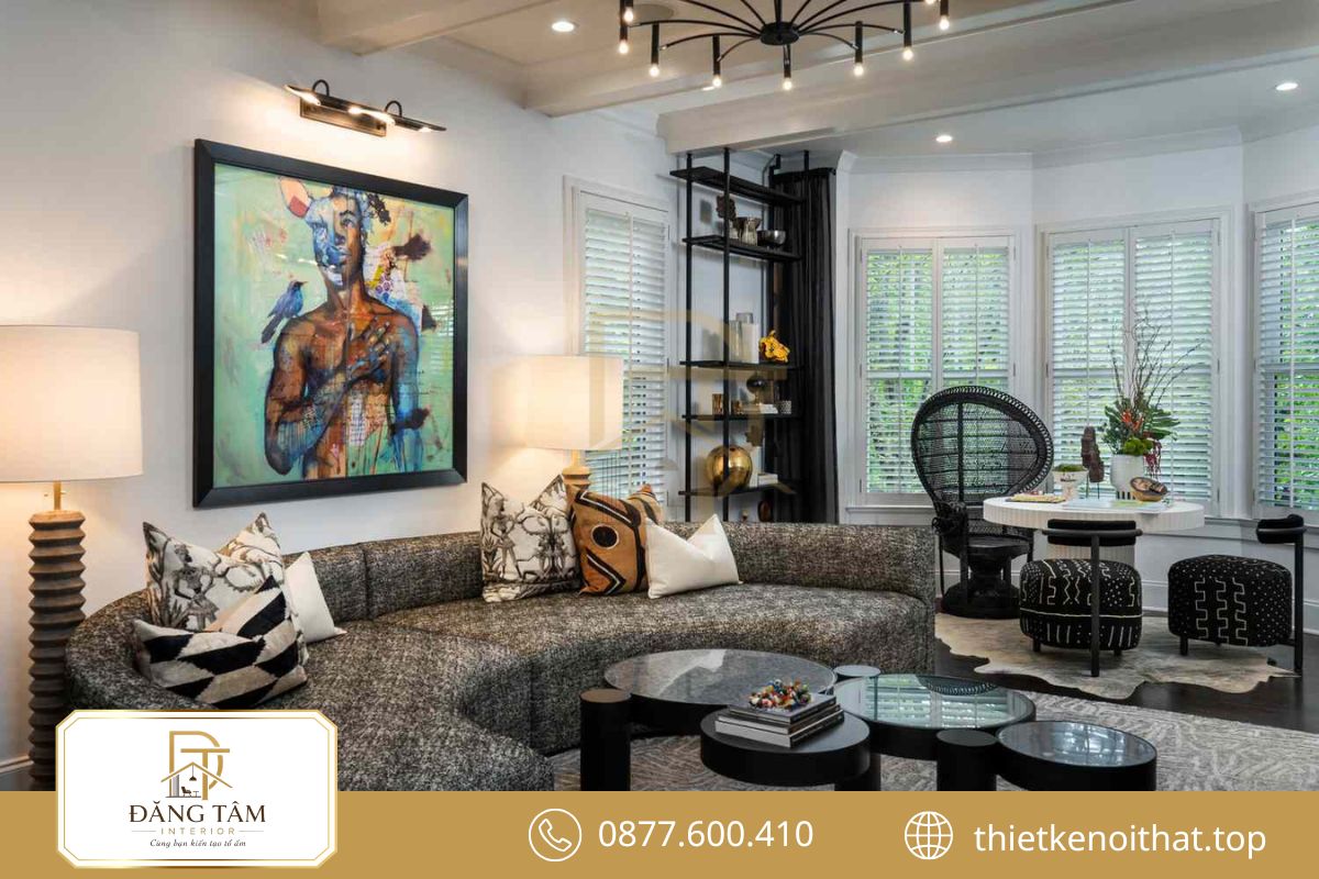 Maximalism nổi bật với màu sắc táo bạo, họa tiết phong phú và nhiều lớp