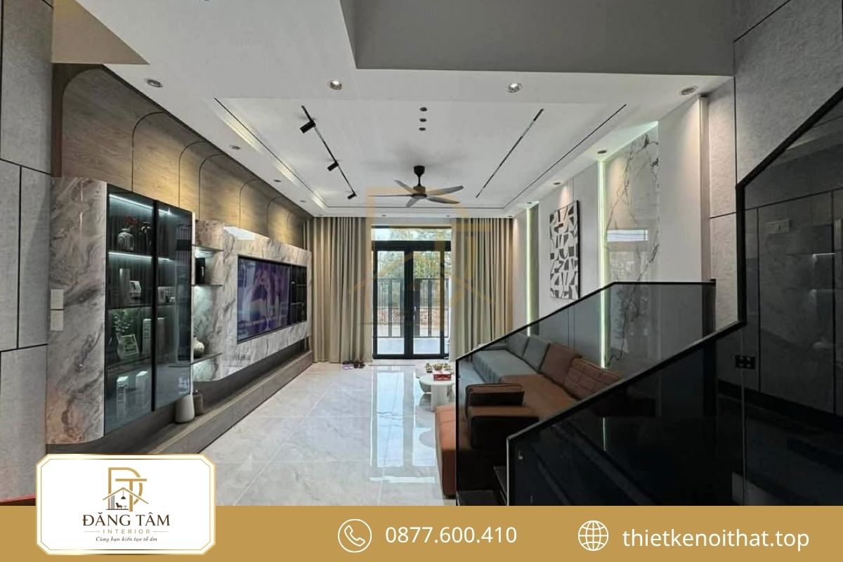 Nhà ống ba phòng ngủ bố trí riêng tư và thông thoáng 
