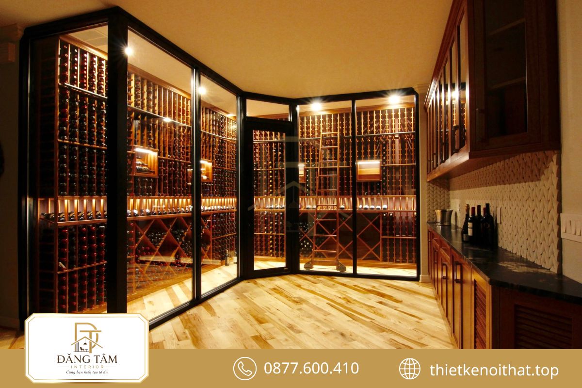 Chất liệu trầm v&agrave; &aacute;nh s&aacute;ng ấm tạo chiều s&acirc;u cho kh&ocirc;ng gian trưng b&agrave;y