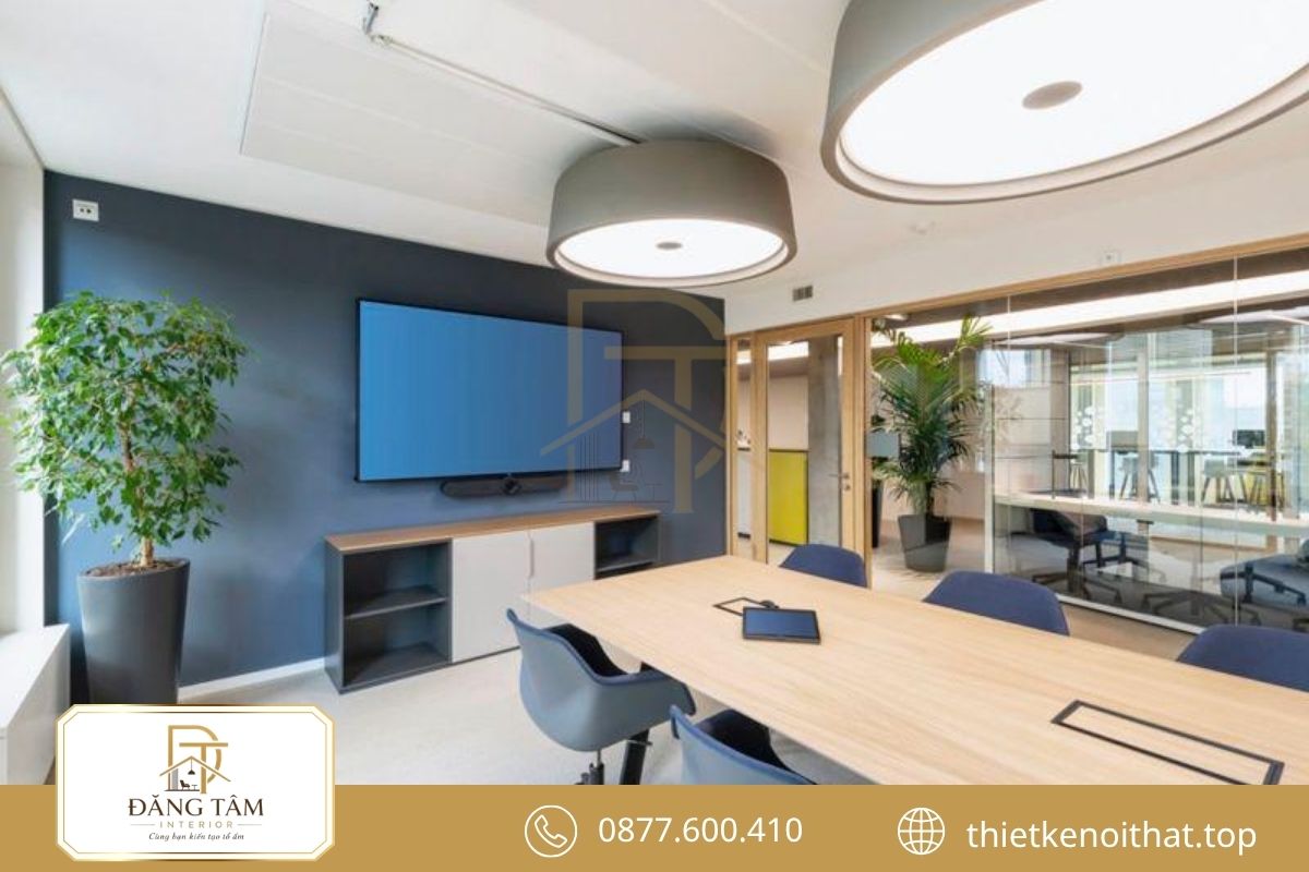 Văn phòng 30m2 kết hợp phòng họp nhỏ bằng vách kính 